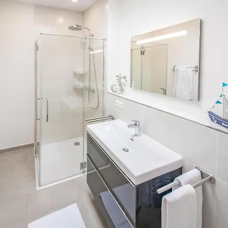 Baltic Village-damp * Damp